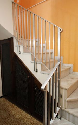 Casa à venda com 297m², 4 quartos e sem vagaSala - Escada 2º piso