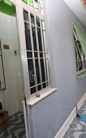 Casa à venda com 297m², 4 quartos e sem vagaAcesso externo 2º piso