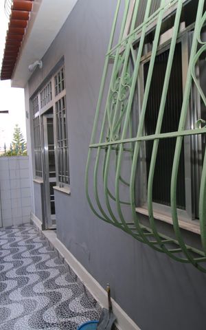 Casa à venda com 297m², 4 quartos e sem vagaQuintal frente