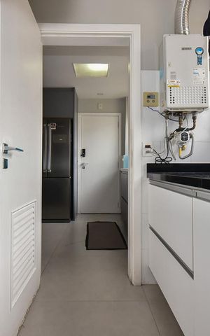 Apartamento para alugar com 178m², 3 quartos e 2 vagasÁrea de Serviço
