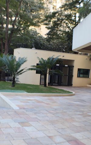 Apartamento à venda com 240m², 3 quartos e 3 vagas Apartamento à venda com 240m², 3 quartos e 3 vagasÁrea comum
