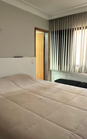 Apartamento à venda com 240m², 3 quartos e 3 vagas Apartamento à venda com 240m², 3 quartos e 3 vagasSuíte