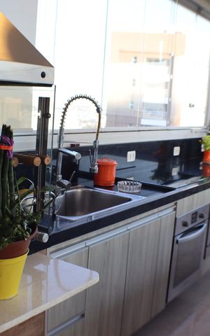 Apartamento à venda com 240m², 3 quartos e 3 vagas Apartamento à venda com 240m², 3 quartos e 3 vagasChurrasqueira