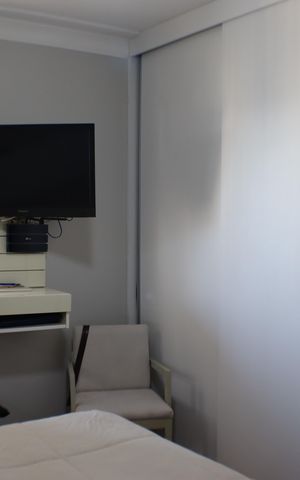 Apartamento à venda com 240m², 3 quartos e 3 vagas Apartamento à venda com 240m², 3 quartos e 3 vagasSuíte