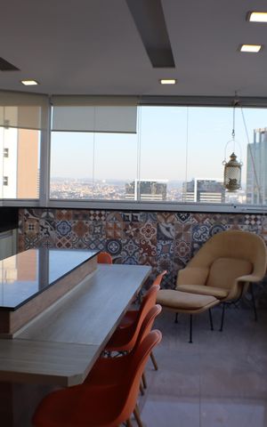 Apartamento à venda com 240m², 3 quartos e 3 vagas Apartamento à venda com 240m², 3 quartos e 3 vagasChurrasqueira