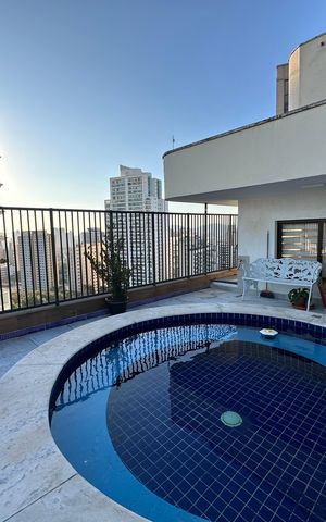 Apartamento à venda com 240m², 3 quartos e 3 vagas Apartamento à venda com 240m², 3 quartos e 3 vagasPiscina