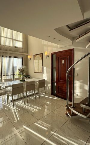 Apartamento à venda com 240m², 3 quartos e 3 vagas Apartamento à venda com 240m², 3 quartos e 3 vagasSala