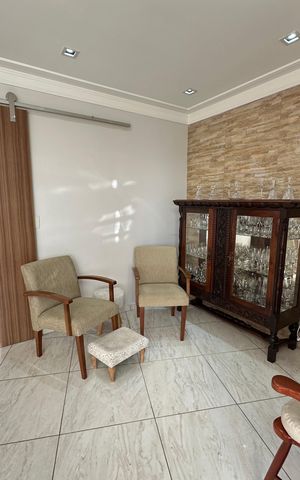 Apartamento à venda com 240m², 3 quartos e 3 vagas Apartamento à venda com 240m², 3 quartos e 3 vagasSala
