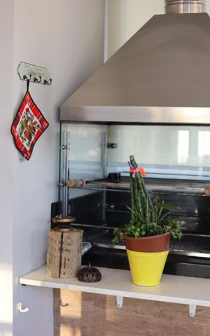 Apartamento à venda com 240m², 3 quartos e 3 vagas Apartamento à venda com 240m², 3 quartos e 3 vagasChurrasqueira