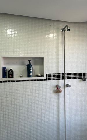 Apartamento à venda com 240m², 3 quartos e 3 vagas Apartamento à venda com 240m², 3 quartos e 3 vagasBanheiro da Suíte