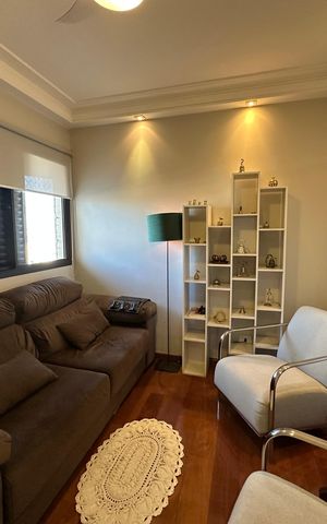 Apartamento à venda com 240m², 3 quartos e 3 vagas Apartamento à venda com 240m², 3 quartos e 3 vagasQuarto 1
