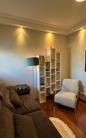 Apartamento à venda com 240m², 3 quartos e 3 vagas Apartamento à venda com 240m², 3 quartos e 3 vagasQuarto 1