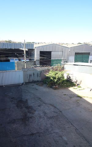 Casa à venda com 530m², 4 quartos e 4 vagasQuintal