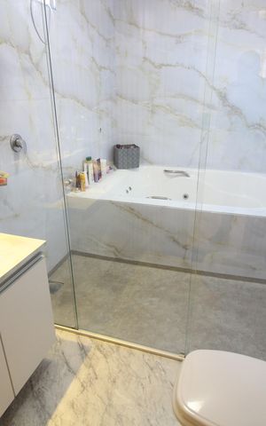 Casa à venda com 530m², 4 quartos e 4 vagasBanheiro do Quarto 3