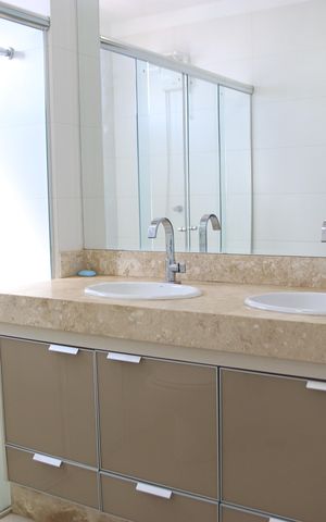 Apartamento para alugar com 160m², 3 quartos e 2 vagasBanheiro da Suíte 1
