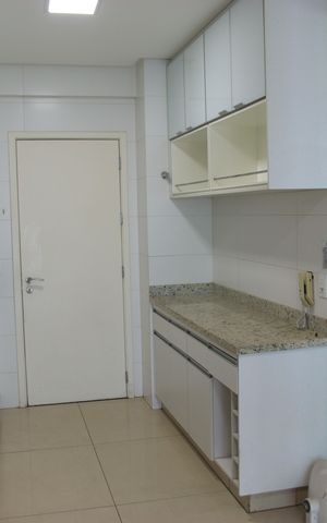 Apartamento para alugar com 160m², 3 quartos e 2 vagasCozinha