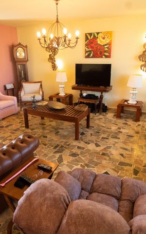 Apartamento à venda com 571m², 4 quartos e 2 vagas Apartamento à venda com 571m², 4 quartos e 2 vagasSala de TV