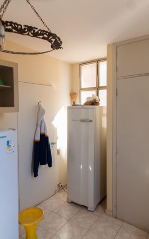 Apartamento à venda com 571m², 4 quartos e 2 vagas Apartamento à venda com 571m², 4 quartos e 2 vagasQuarto de Serviço