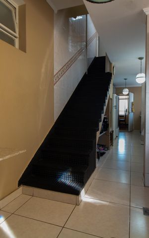Apartamento à venda com 571m², 4 quartos e 2 vagas Apartamento à venda com 571m², 4 quartos e 2 vagasÁrea de Serviço