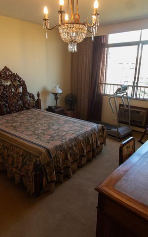 Apartamento à venda com 571m², 4 quartos e 2 vagas Apartamento à venda com 571m², 4 quartos e 2 vagasSuíte 1