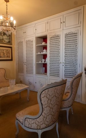 Apartamento à venda com 571m², 4 quartos e 2 vagas Apartamento à venda com 571m², 4 quartos e 2 vagasSala de Estar