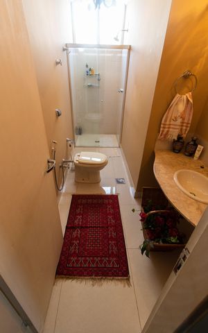 Apartamento à venda com 571m², 4 quartos e 2 vagas Apartamento à venda com 571m², 4 quartos e 2 vagasBanheiro Social