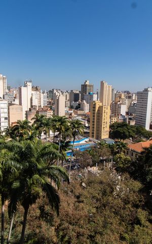 Apartamento à venda com 571m², 4 quartos e 2 vagas Apartamento à venda com 571m², 4 quartos e 2 vagasSala de Estar