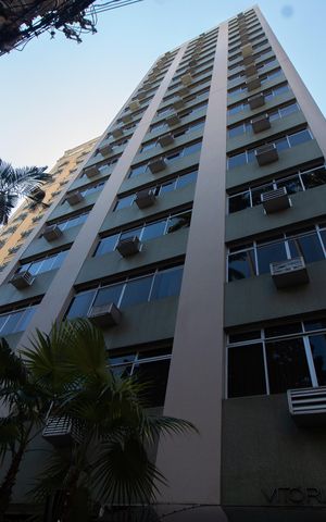 Apartamento à venda com 571m², 4 quartos e 2 vagas Apartamento à venda com 571m², 4 quartos e 2 vagasFachada