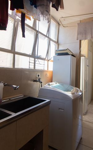 Apartamento à venda com 571m², 4 quartos e 2 vagas Apartamento à venda com 571m², 4 quartos e 2 vagasÁrea de Serviço