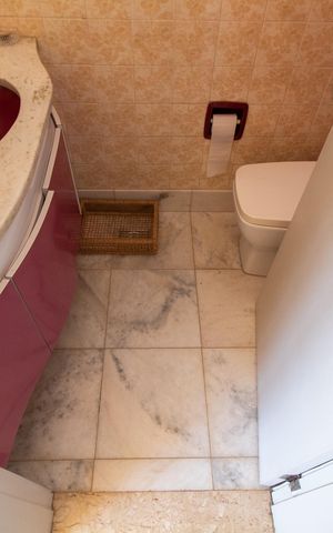 Apartamento à venda com 571m², 4 quartos e 2 vagas Apartamento à venda com 571m², 4 quartos e 2 vagasLavabo