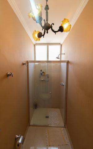 Apartamento à venda com 571m², 4 quartos e 2 vagas Apartamento à venda com 571m², 4 quartos e 2 vagasBanheiro Social