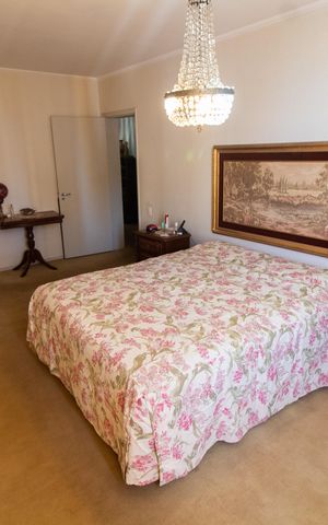 Apartamento à venda com 571m², 4 quartos e 2 vagas Apartamento à venda com 571m², 4 quartos e 2 vagasSuíte 2