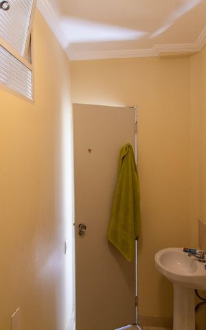 Apartamento à venda com 571m², 4 quartos e 2 vagas Apartamento à venda com 571m², 4 quartos e 2 vagasBanheiro de Serviço