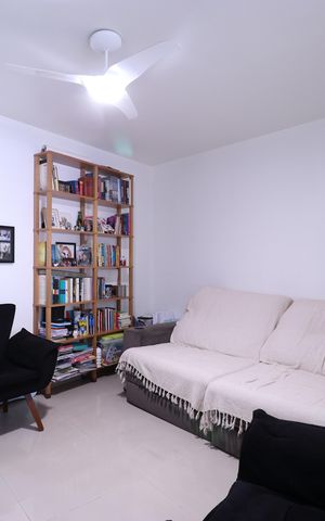 Casa à venda com 105m², 2 quartos e 2 vagasSala