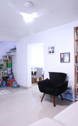 Casa à venda com 105m², 2 quartos e 2 vagasSala