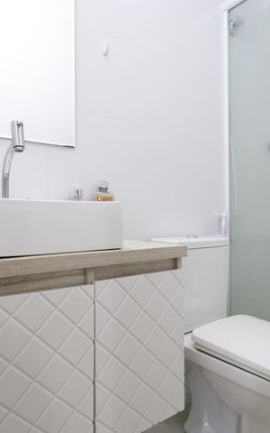 Casa à venda com 105m², 2 quartos e 2 vagasBanheiro da Suíte 1
