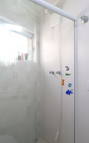 Casa à venda com 105m², 2 quartos e 2 vagasBanheiro da Suíte 2