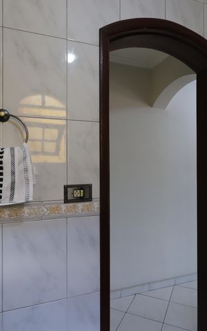 Casa à venda com 240m², 3 quartos e 4 vagasLavabo