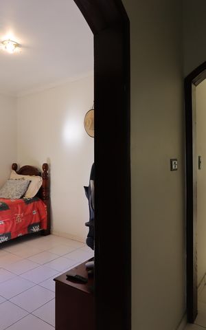 Casa à venda com 240m², 3 quartos e 4 vagasCorredor piso superior