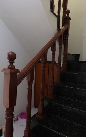 Casa à venda com 240m², 3 quartos e 4 vagasEscada