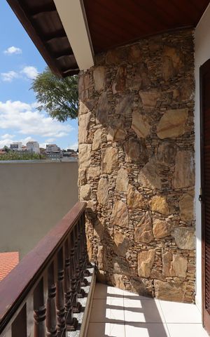 Casa à venda com 240m², 3 quartos e 4 vagasSacada da Suíte