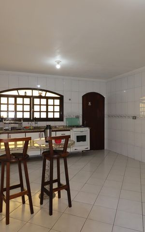 Casa à venda com 240m², 3 quartos e 4 vagasCozinha