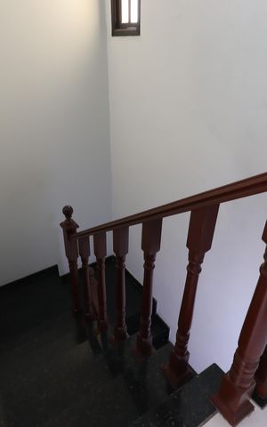 Casa à venda com 240m², 3 quartos e 4 vagasEscada