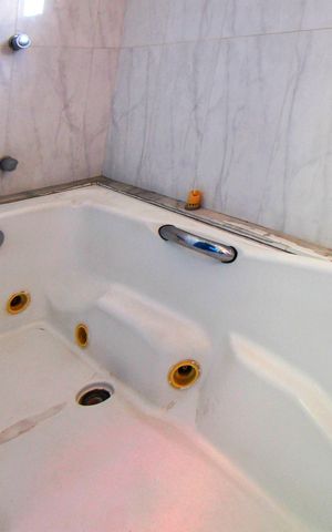 Apartamento à venda com 220m², 4 quartos e 2 vagasBanheiro da Suíte 1