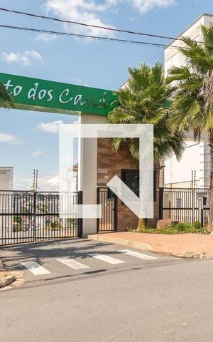 Apartamento à venda com 47m², 2 quartos e 1 vaga Apartamento à venda com 47m², 2 quartos e 1 vagaFachada