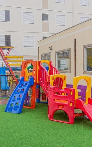 Apartamento à venda com 47m², 2 quartos e 1 vaga Apartamento à venda com 47m², 2 quartos e 1 vagaÁrea comum - Playground