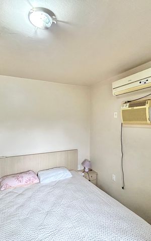Casa à venda com 100m², 2 quartos e sem vaga Casa à venda com 100m², 2 quartos e sem vagaQuarto 2