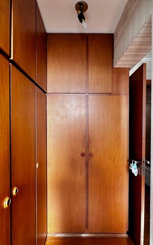 Apartamento para alugar com 210m², 3 quartos e 4 vagas Apartamento para alugar com 210m², 3 quartos e 4 vagasCloset da Suíte 1