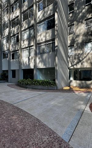 Apartamento para alugar com 210m², 3 quartos e 4 vagas Apartamento para alugar com 210m², 3 quartos e 4 vagasEntrada