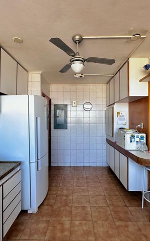 Apartamento para alugar com 210m², 3 quartos e 4 vagas Apartamento para alugar com 210m², 3 quartos e 4 vagasCozinha